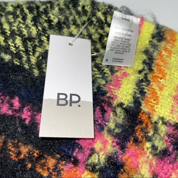 NEW Nordstrom Knit Green Plaid Scarf With Fringe - Picture 13 of 15